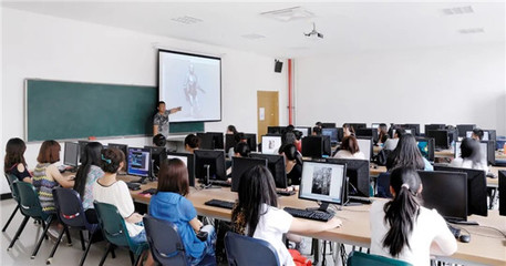 沈陽城市學院影視教育 培養(yǎng)創(chuàng)新影視人才的搖籃
